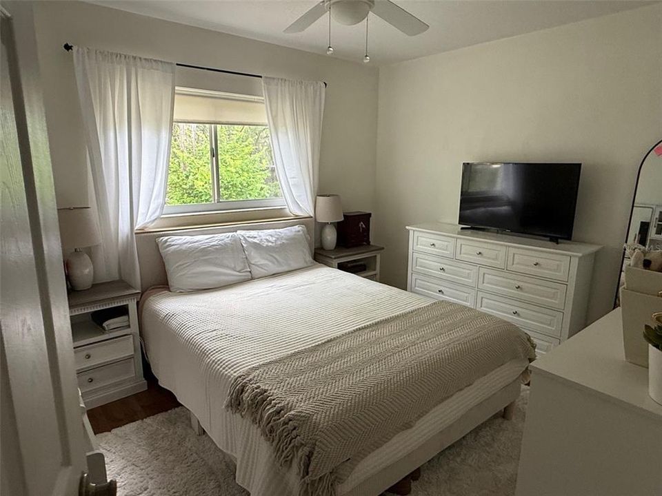 В аренду: $1,850 (2 спален, 2 ванн, 1149 Квадратных фут)