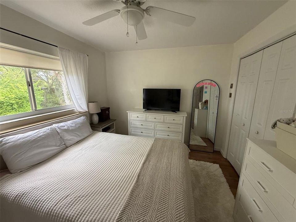 В аренду: $1,850 (2 спален, 2 ванн, 1149 Квадратных фут)