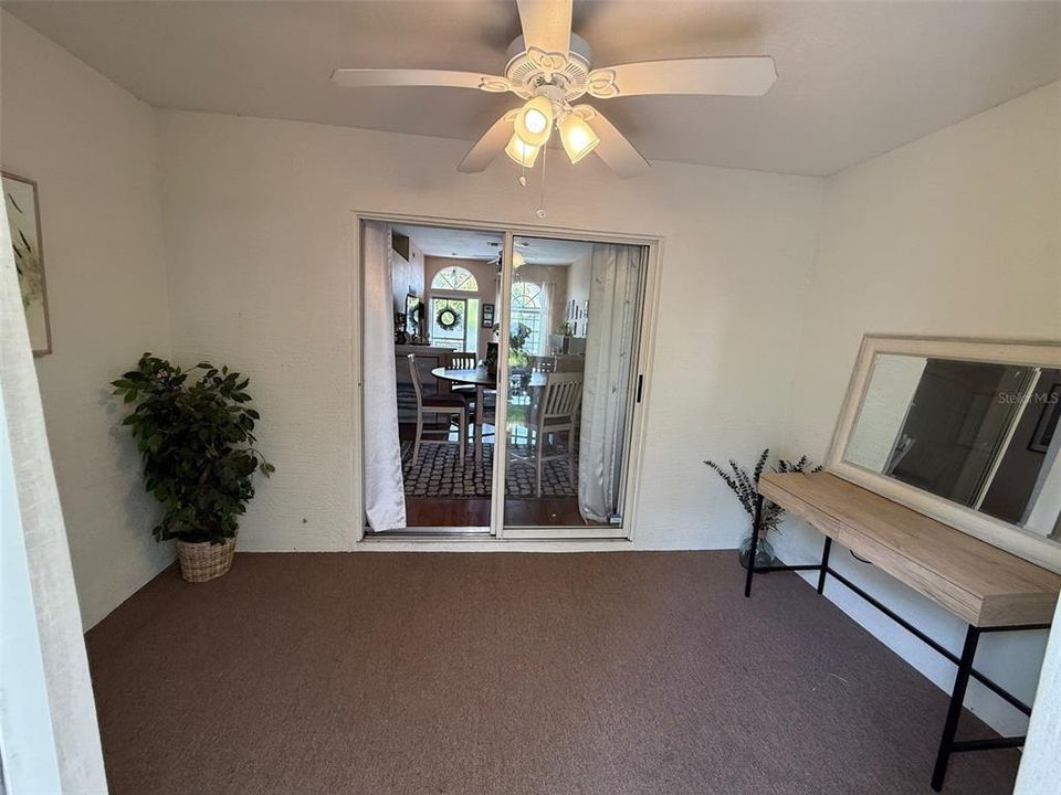 В аренду: $1,850 (2 спален, 2 ванн, 1149 Квадратных фут)