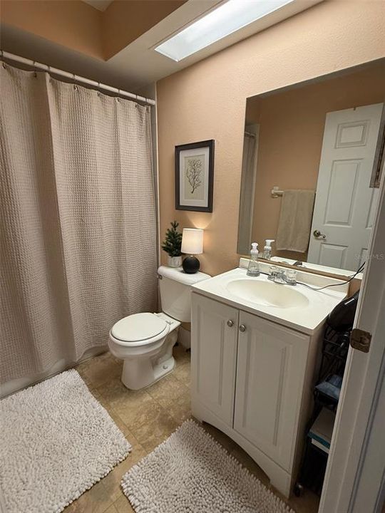 В аренду: $1,850 (2 спален, 2 ванн, 1149 Квадратных фут)