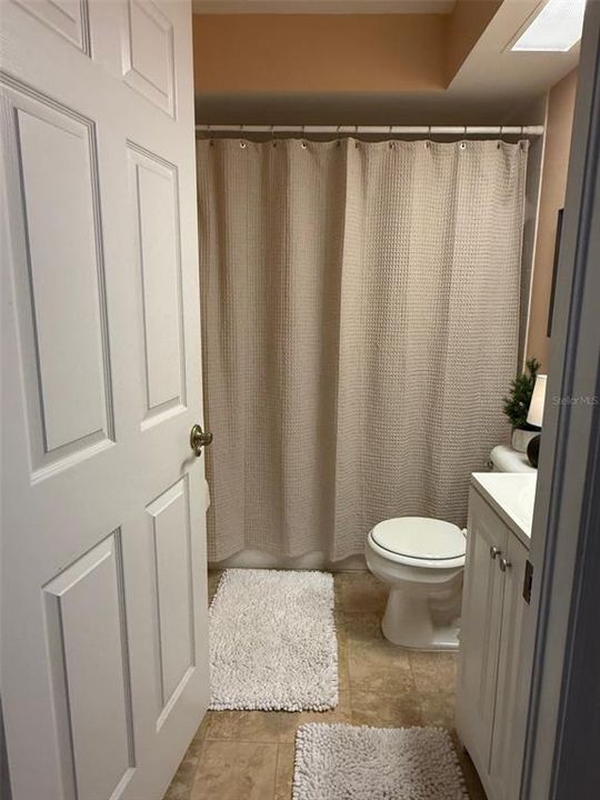 В аренду: $1,850 (2 спален, 2 ванн, 1149 Квадратных фут)
