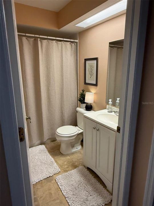 В аренду: $1,850 (2 спален, 2 ванн, 1149 Квадратных фут)
