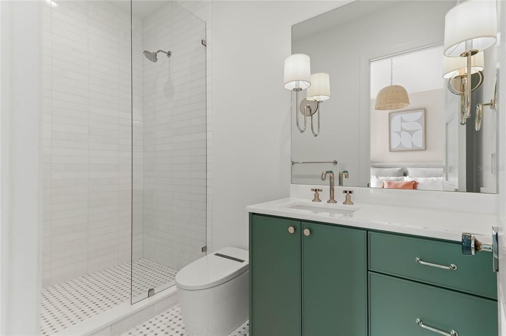 Activo con contrato: $3,799,000 (5 camas, 5 baños, 4451 Pies cuadrados)