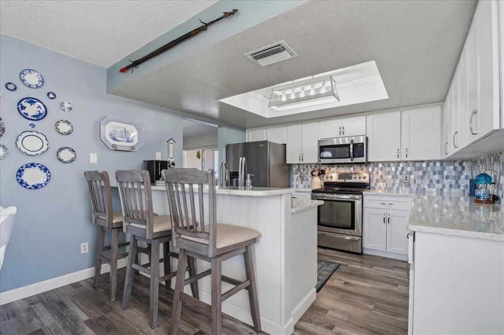 For Sale: $669,999 (4 beds, 2 baths, 1472 Square Feet)