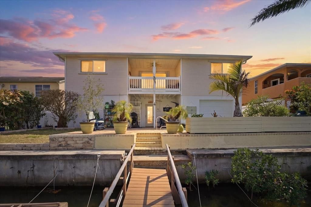 For Sale: $669,999 (4 beds, 2 baths, 1472 Square Feet)