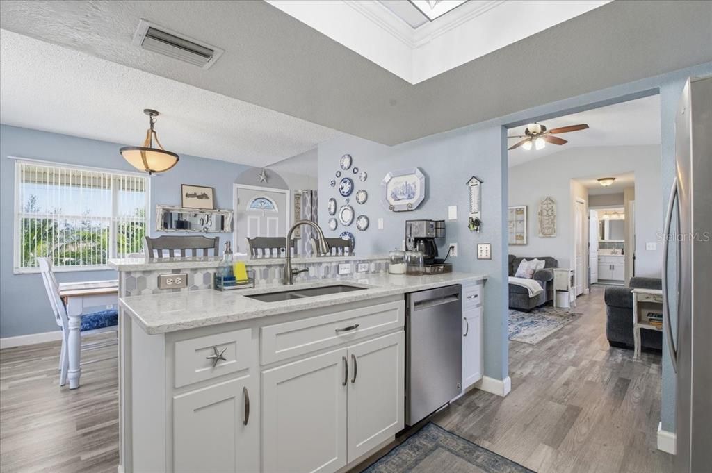 For Sale: $669,999 (4 beds, 2 baths, 1472 Square Feet)