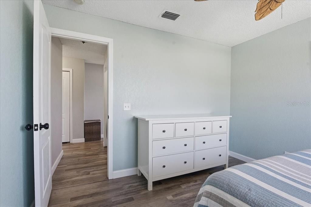 For Sale: $669,999 (4 beds, 2 baths, 1472 Square Feet)