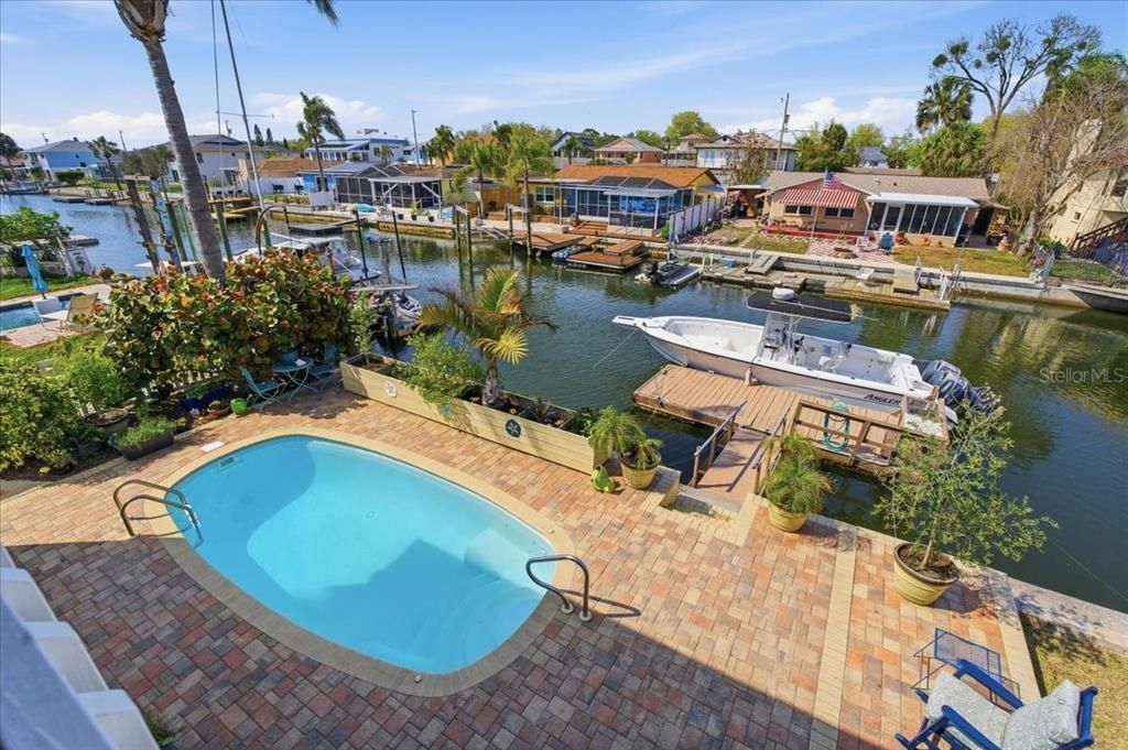 For Sale: $669,999 (4 beds, 2 baths, 1472 Square Feet)