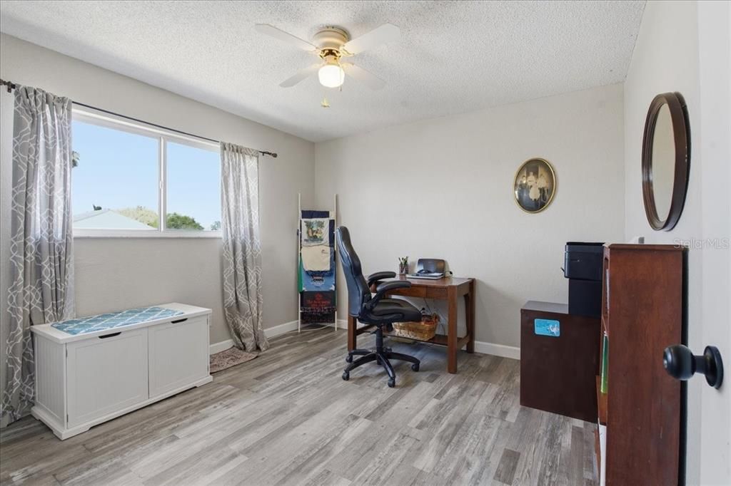 For Sale: $669,999 (4 beds, 2 baths, 1472 Square Feet)