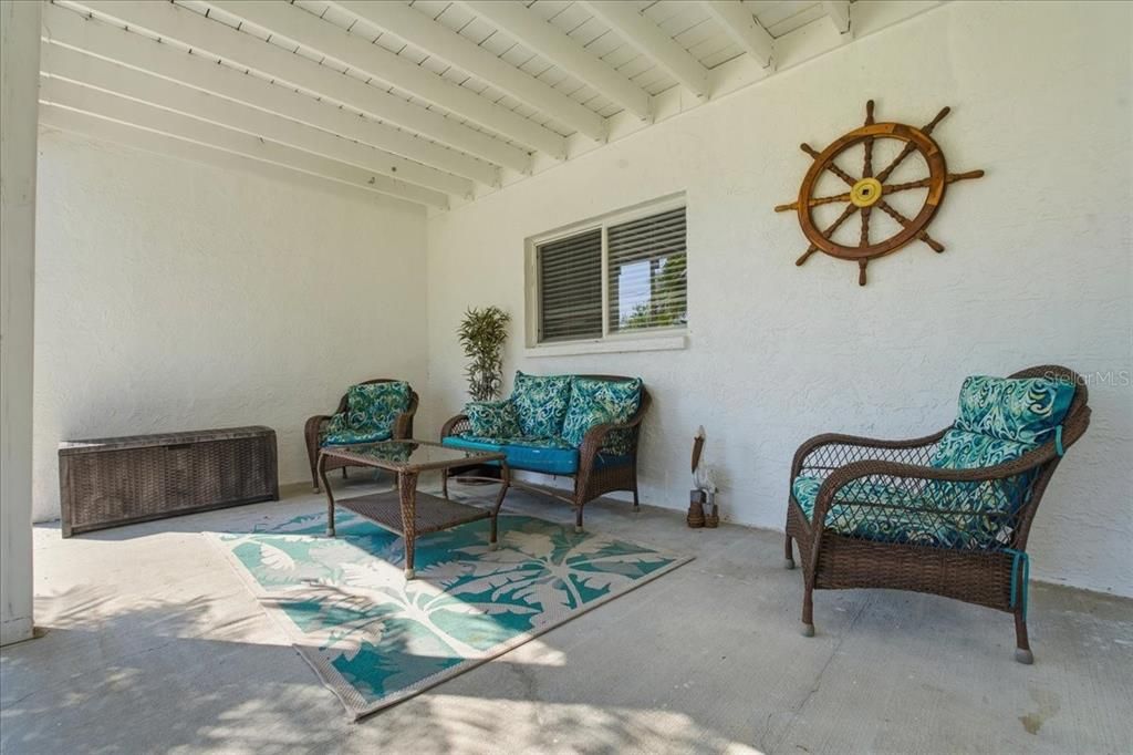 For Sale: $669,999 (4 beds, 2 baths, 1472 Square Feet)