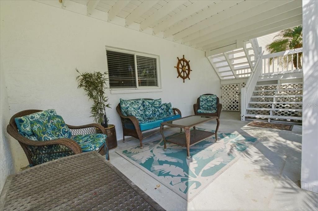 For Sale: $669,999 (4 beds, 2 baths, 1472 Square Feet)