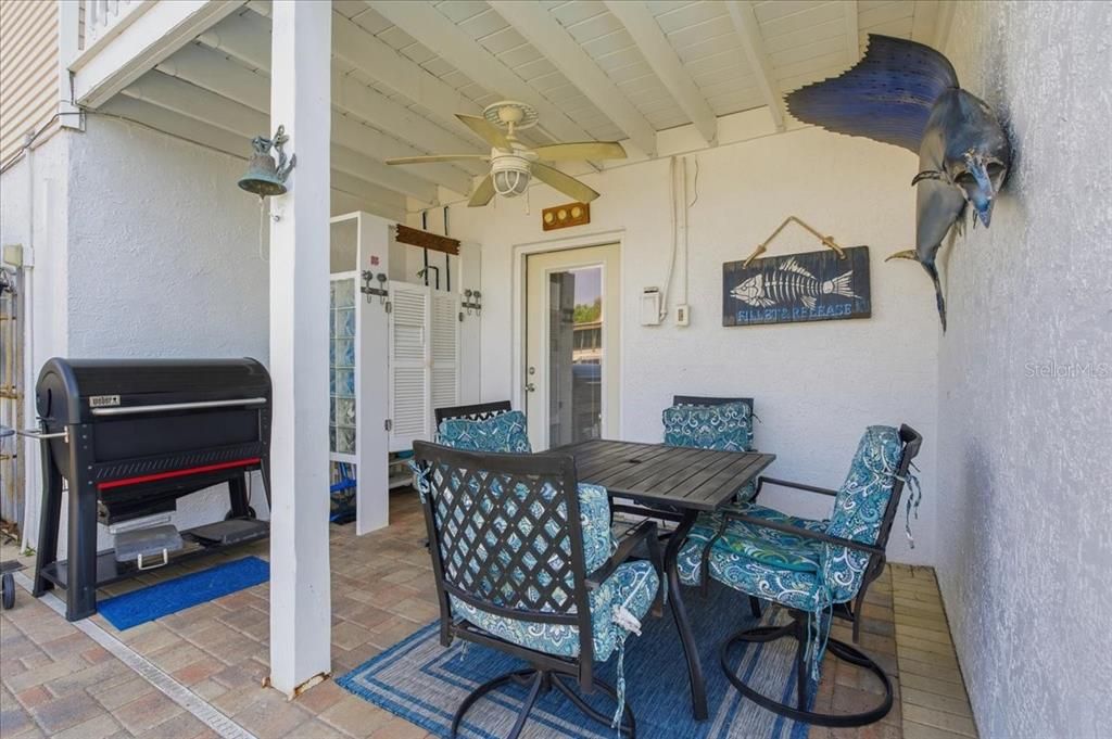 For Sale: $669,999 (4 beds, 2 baths, 1472 Square Feet)