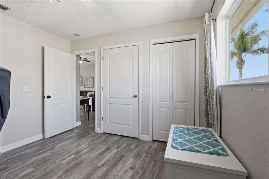 For Sale: $669,999 (4 beds, 2 baths, 1472 Square Feet)