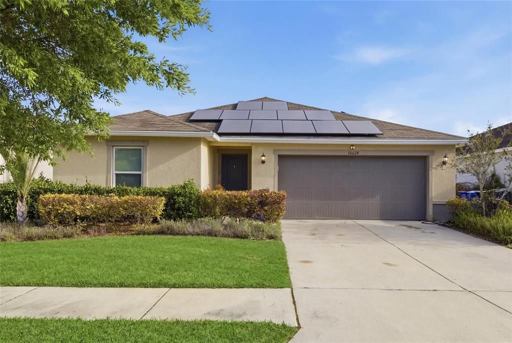 Active With Contract: $299,000 (3 beds, 2 baths, 1524 Square Feet)