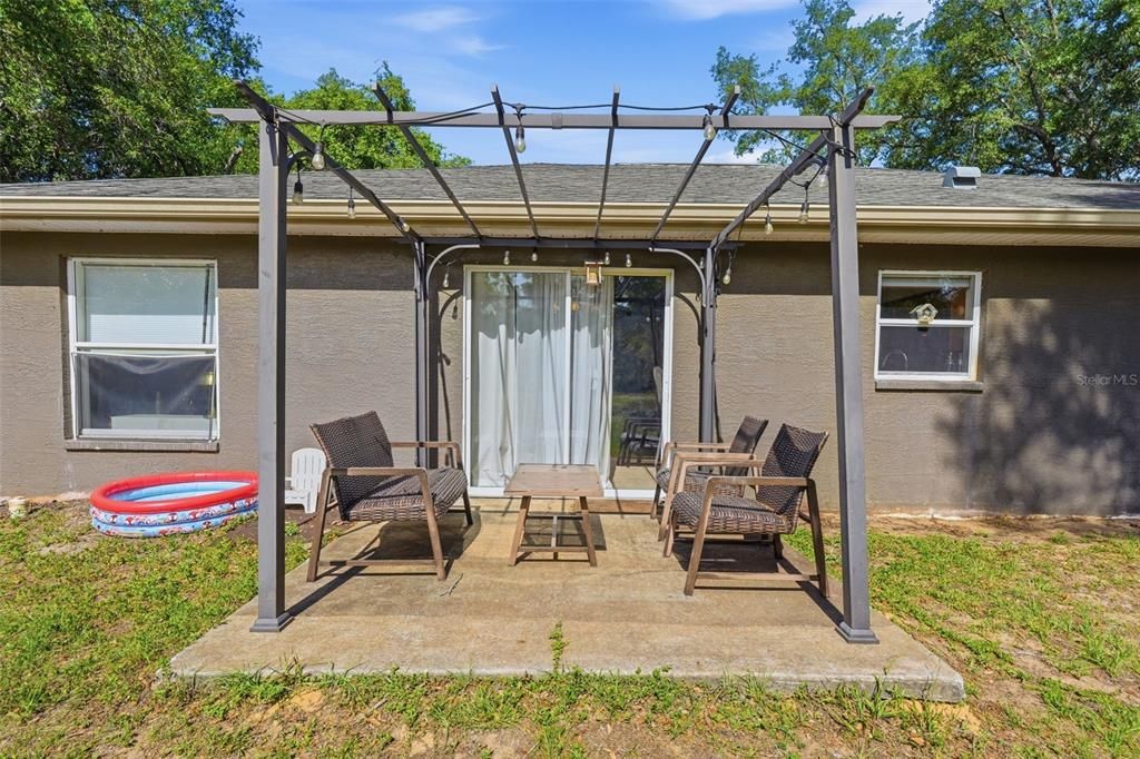Active With Contract: $259,900 (3 beds, 2 baths, 1490 Square Feet)