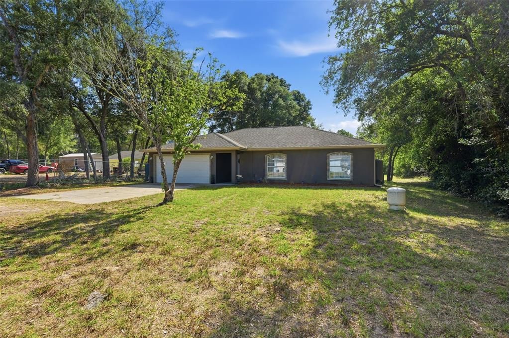 Active With Contract: $259,900 (3 beds, 2 baths, 1490 Square Feet)