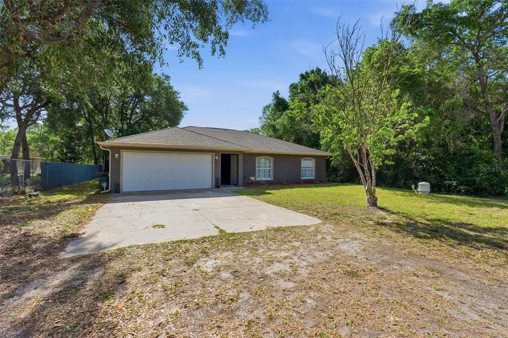 Active With Contract: $259,900 (3 beds, 2 baths, 1490 Square Feet)