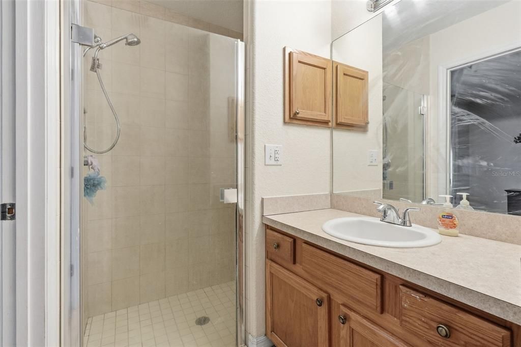 Active With Contract: $259,900 (3 beds, 2 baths, 1490 Square Feet)