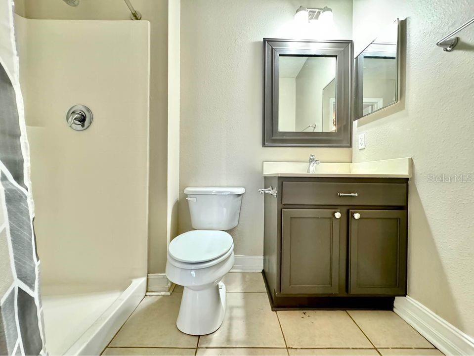На продажу: $525,000 (6 спален, 4 ванн, 4068 Квадратных фут)