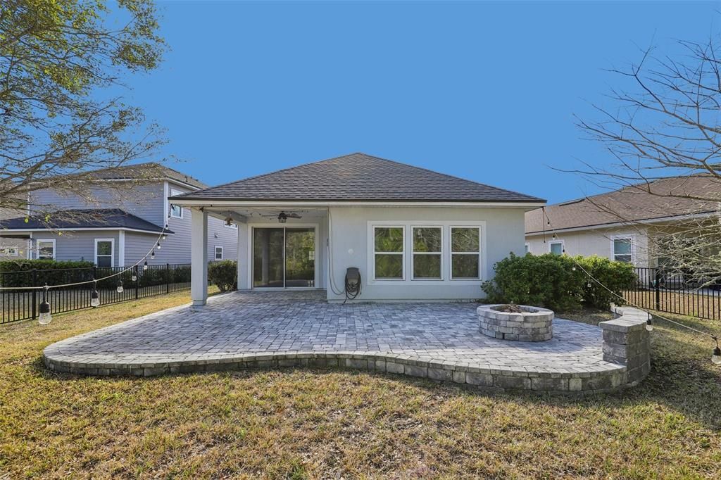 待售: $469,000 (3 贝兹, 2 浴室, 1863 平方英尺)