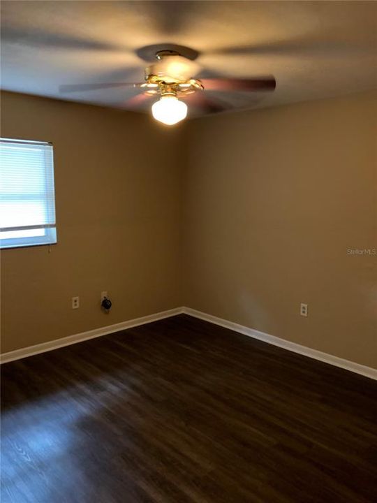 Active With Contract: $2,000 (3 beds, 2 baths, 1279 Square Feet)