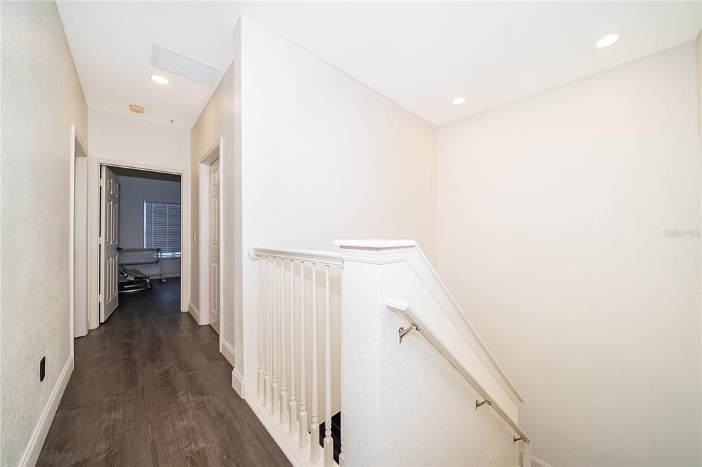 Activo con contrato: $269,900 (2 camas, 2 baños, 1250 Pies cuadrados)