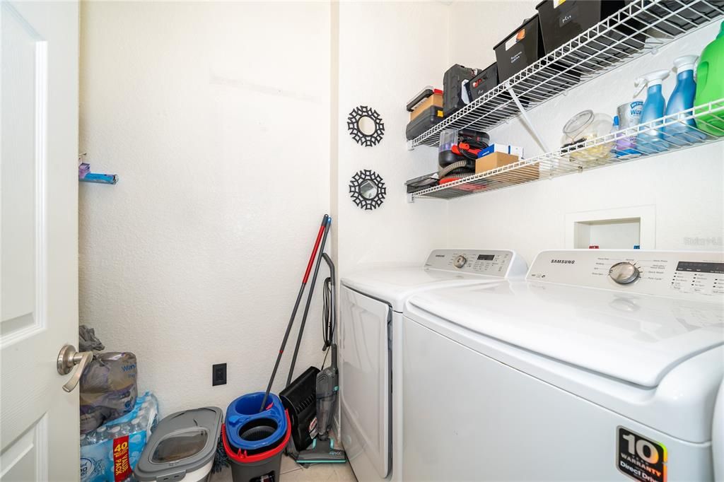 Activo con contrato: $269,900 (2 camas, 2 baños, 1250 Pies cuadrados)