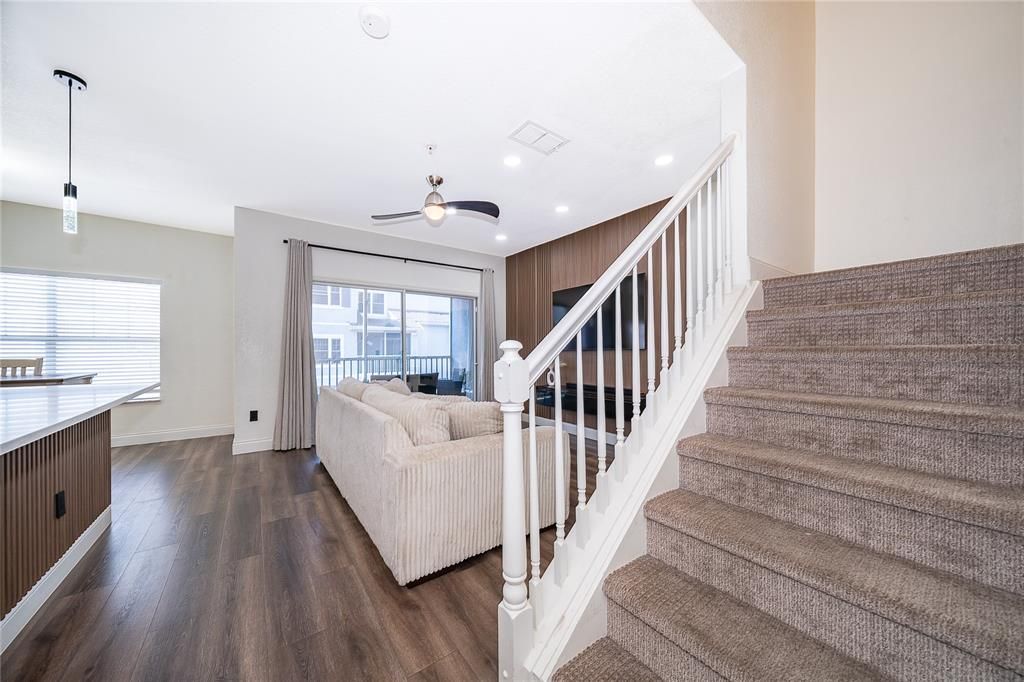 Activo con contrato: $269,900 (2 camas, 2 baños, 1250 Pies cuadrados)