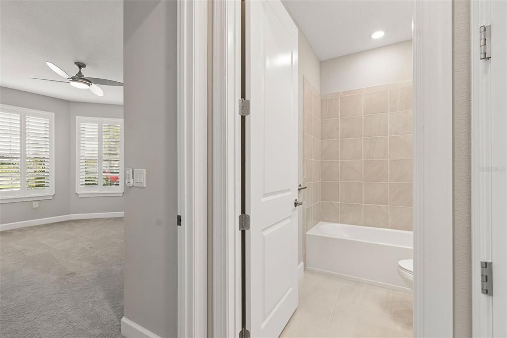 Active With Contract: $775,000 (3 beds, 3 baths, 2397 Square Feet)