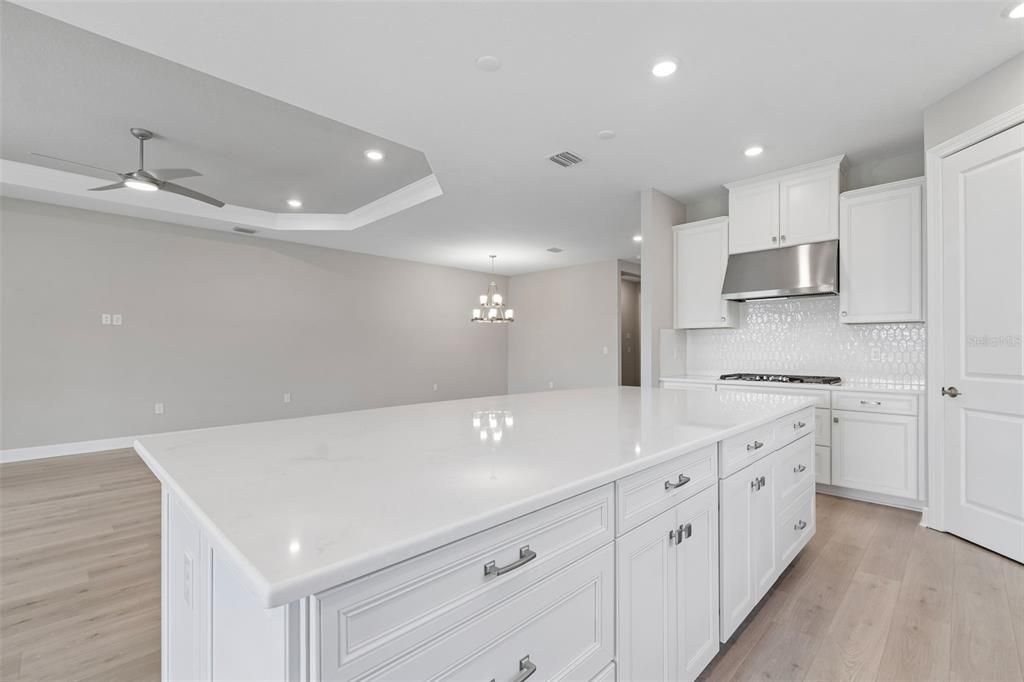 Active With Contract: $775,000 (3 beds, 3 baths, 2397 Square Feet)