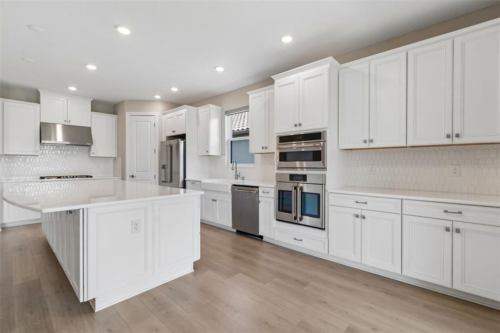 Active With Contract: $775,000 (3 beds, 3 baths, 2397 Square Feet)