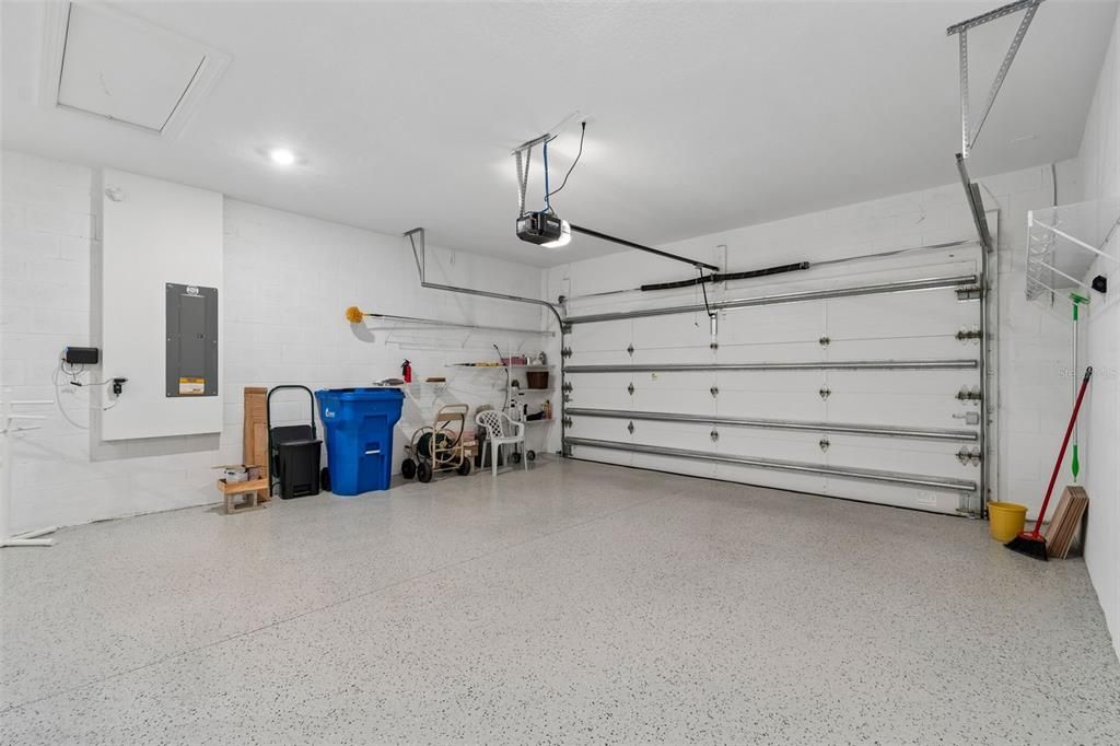 Active With Contract: $775,000 (3 beds, 3 baths, 2397 Square Feet)