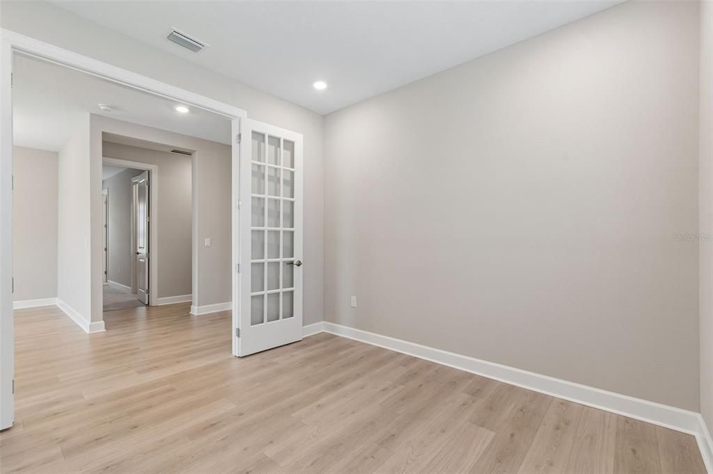 Active With Contract: $775,000 (3 beds, 3 baths, 2397 Square Feet)