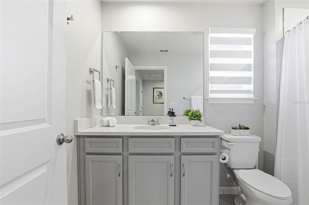 Active With Contract: $335,000 (3 beds, 2 baths, 1680 Square Feet)