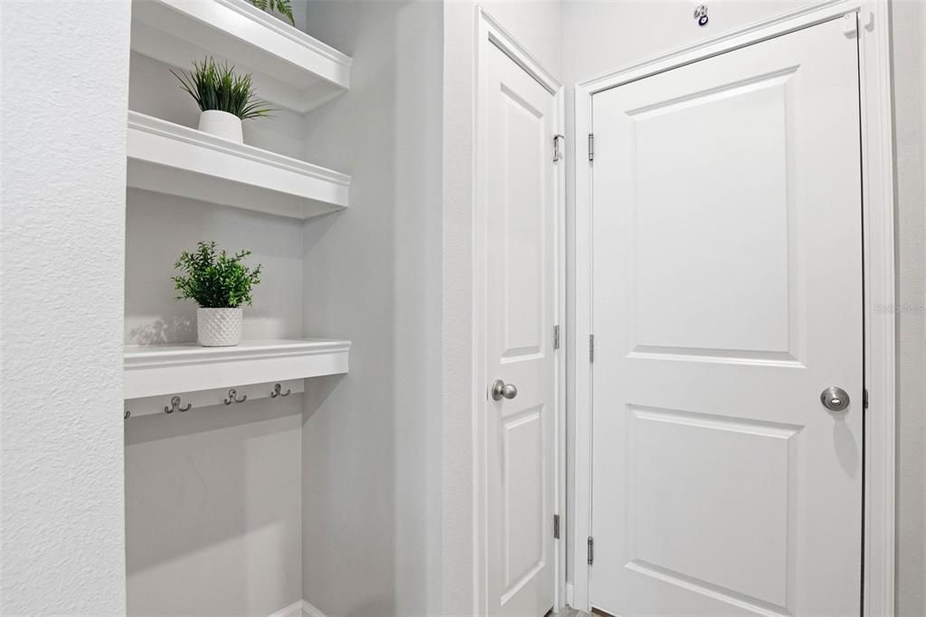 Active With Contract: $335,000 (3 beds, 2 baths, 1680 Square Feet)