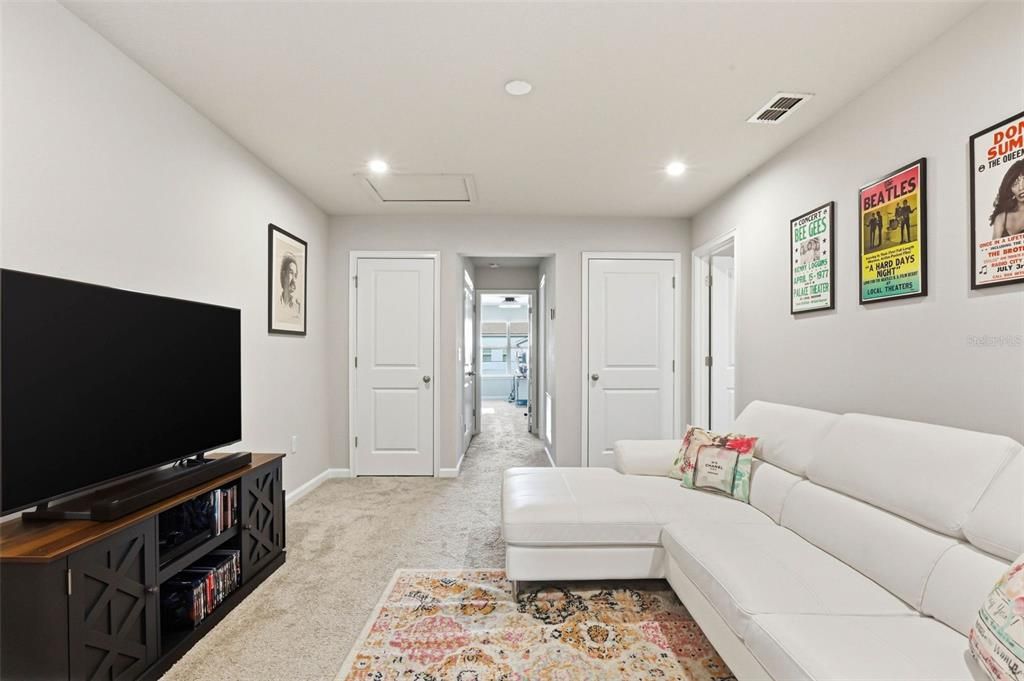 Active With Contract: $335,000 (3 beds, 2 baths, 1680 Square Feet)