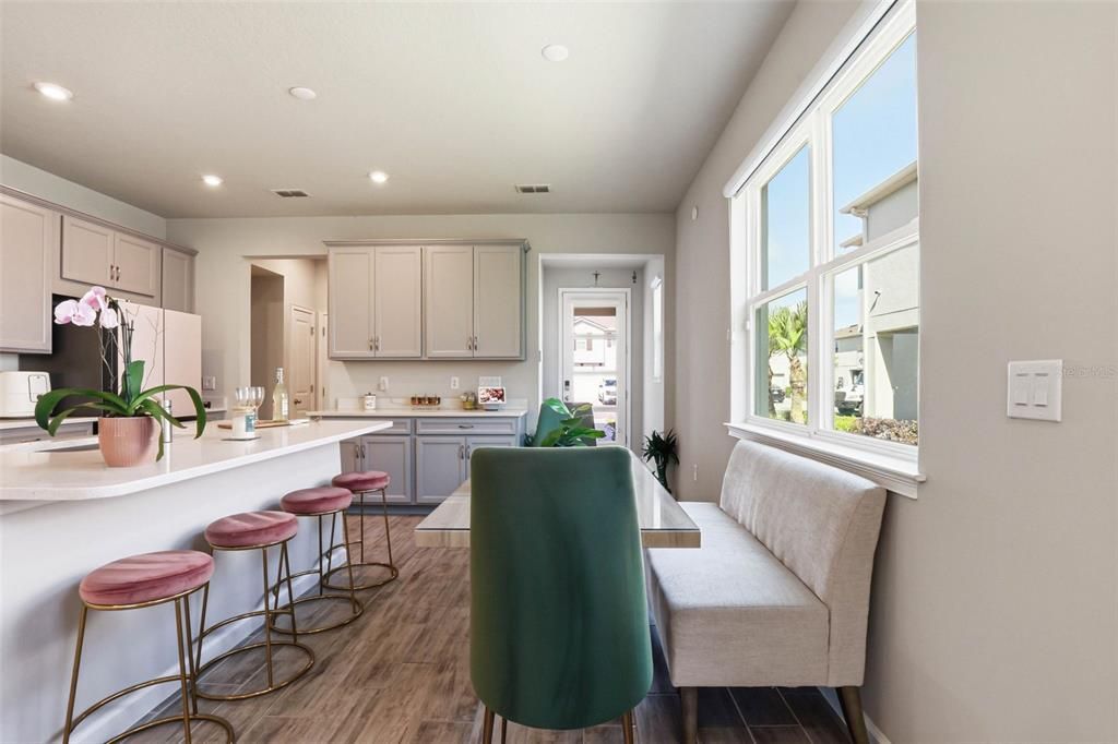 Active With Contract: $335,000 (3 beds, 2 baths, 1680 Square Feet)