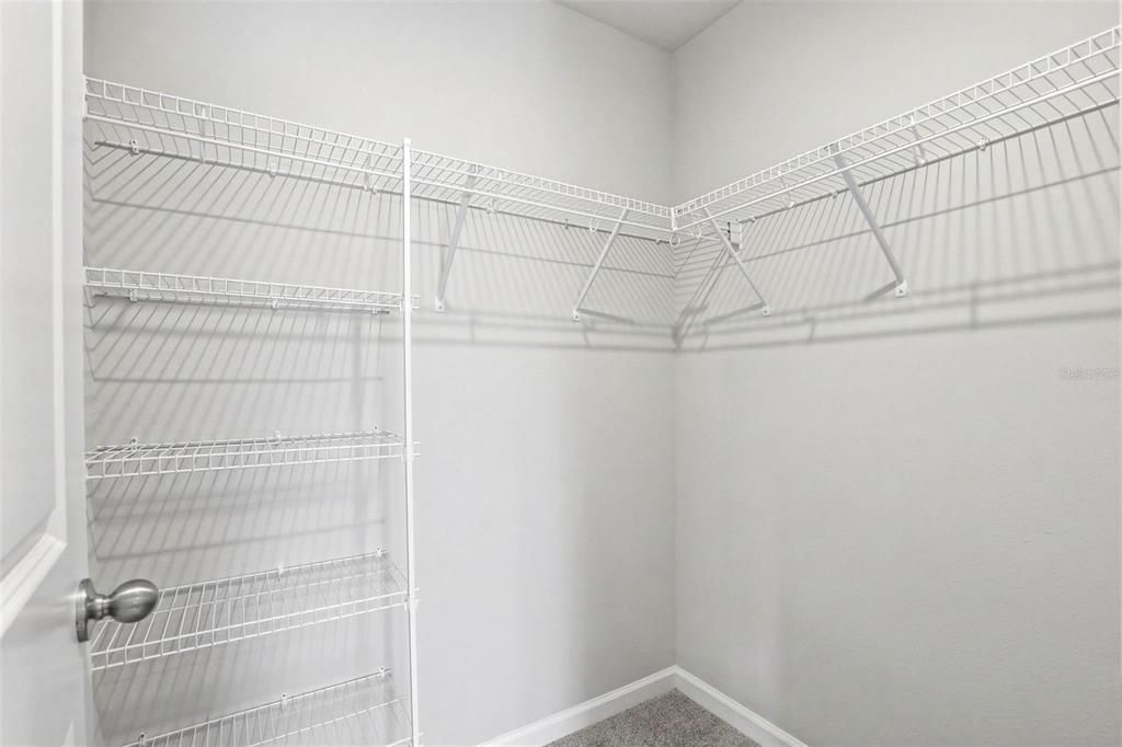 Active With Contract: $335,000 (3 beds, 2 baths, 1680 Square Feet)