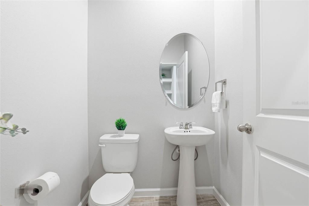 Active With Contract: $335,000 (3 beds, 2 baths, 1680 Square Feet)