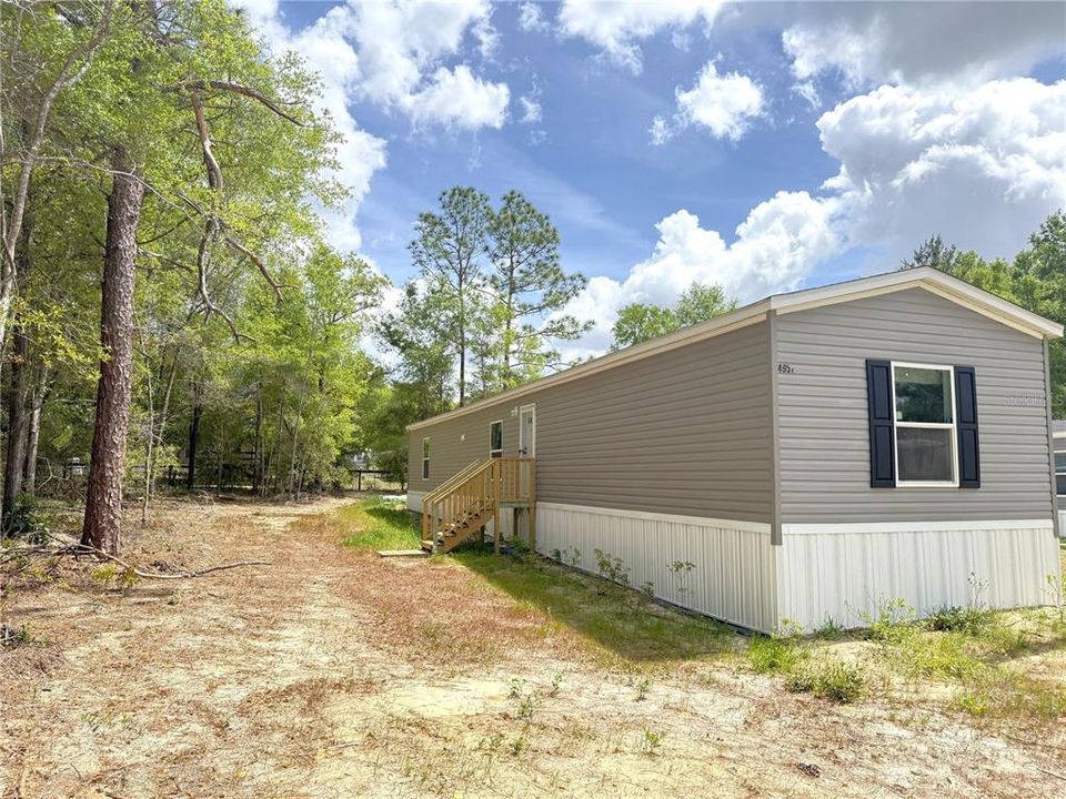 For Sale: $156,950 (3 beds, 2 baths, 1128 Square Feet)