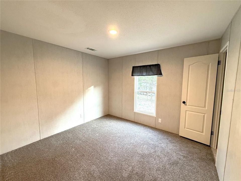 For Sale: $156,950 (3 beds, 2 baths, 1128 Square Feet)