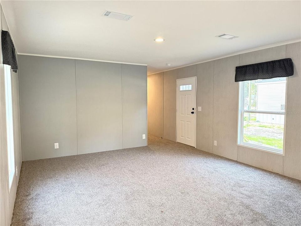 For Sale: $156,950 (3 beds, 2 baths, 1128 Square Feet)