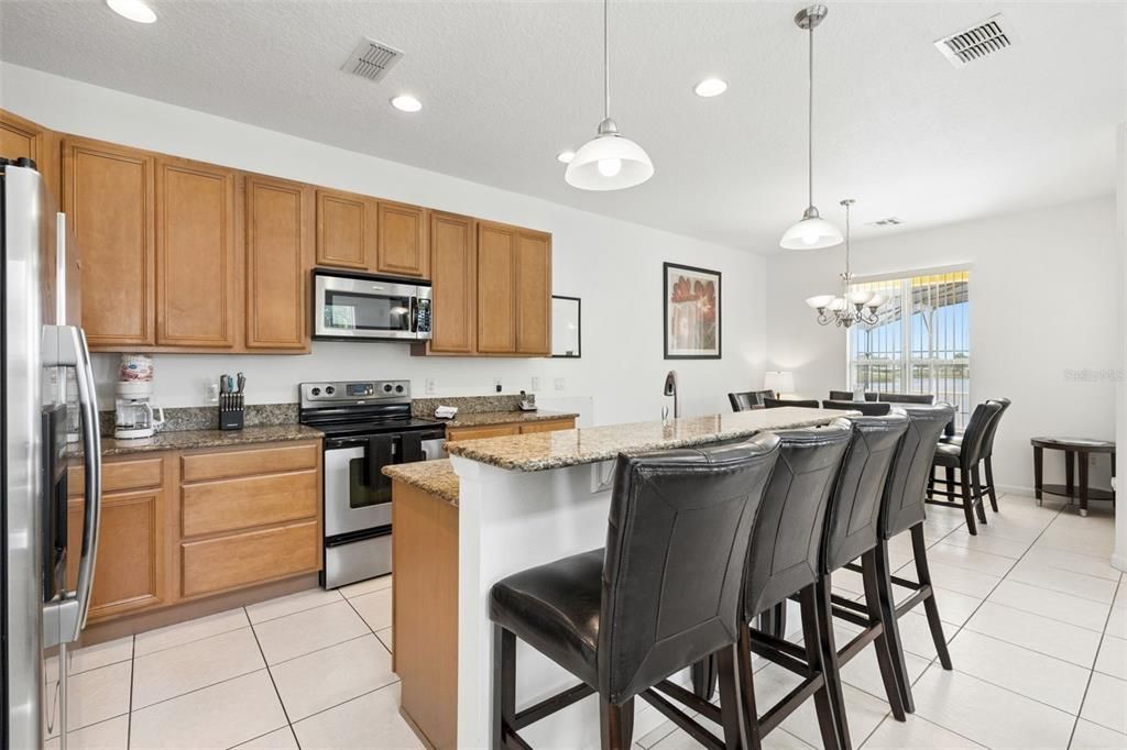 For Sale: $925,000 (5 beds, 4 baths, 3653 Square Feet)