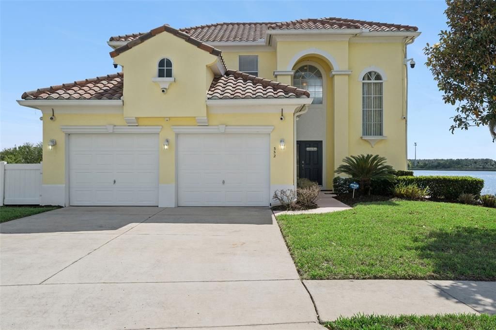For Sale: $925,000 (5 beds, 4 baths, 3653 Square Feet)