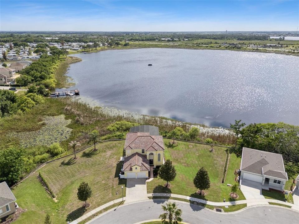 For Sale: $925,000 (5 beds, 4 baths, 3653 Square Feet)