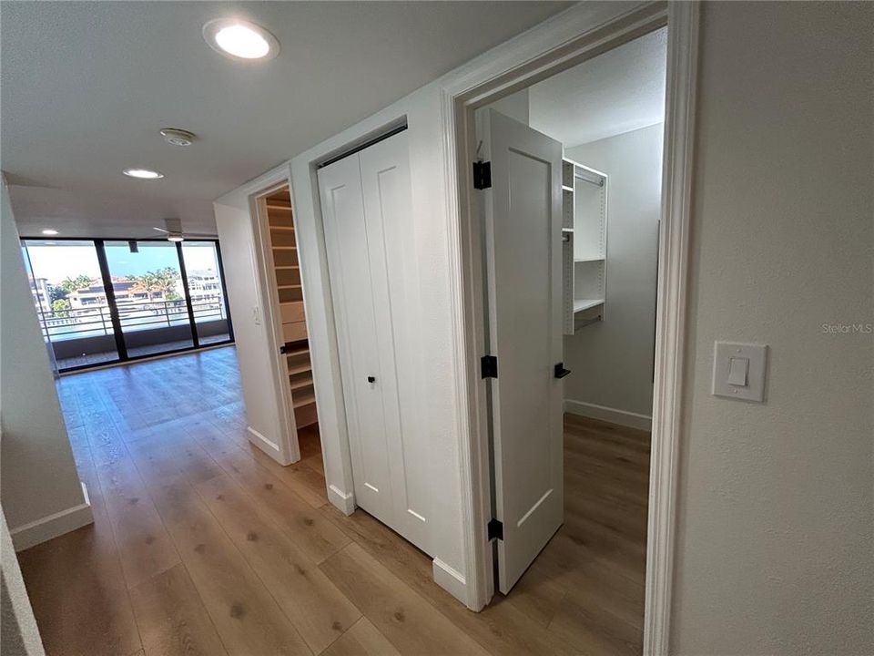 Active With Contract: $4,500 (3 beds, 3 baths, 1980 Square Feet)