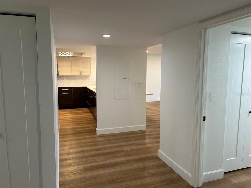 Active With Contract: $4,500 (3 beds, 3 baths, 1980 Square Feet)