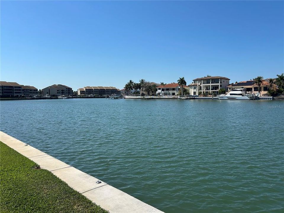 Active With Contract: $4,500 (3 beds, 3 baths, 1980 Square Feet)