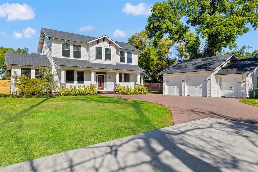 En Venta: $1,000,000 (4 camas, 3 baños, 2304 Pies cuadrados)