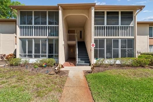 На продажу: $105,000 (2 спален, 2 ванн, 1035 Квадратных фут)